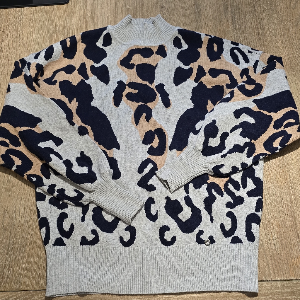 Ted Baker Womens Animal Jacquard Sweater Sz 1/ Us 4